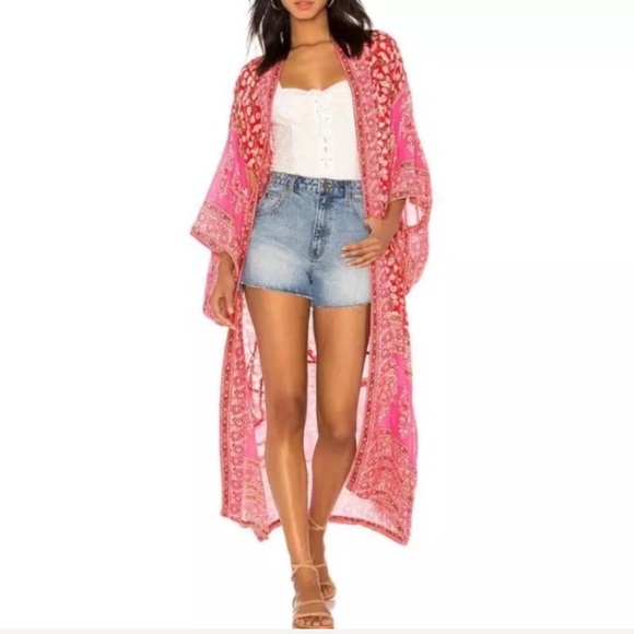 5⭐️Fave 🌺Pink Floral Kimono Duster🌺 - Picture 3 of 8